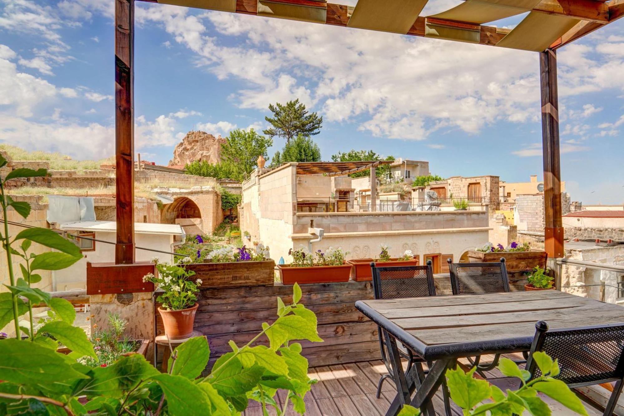 Vasil Cave Hotel Учисар Экстерьер фото