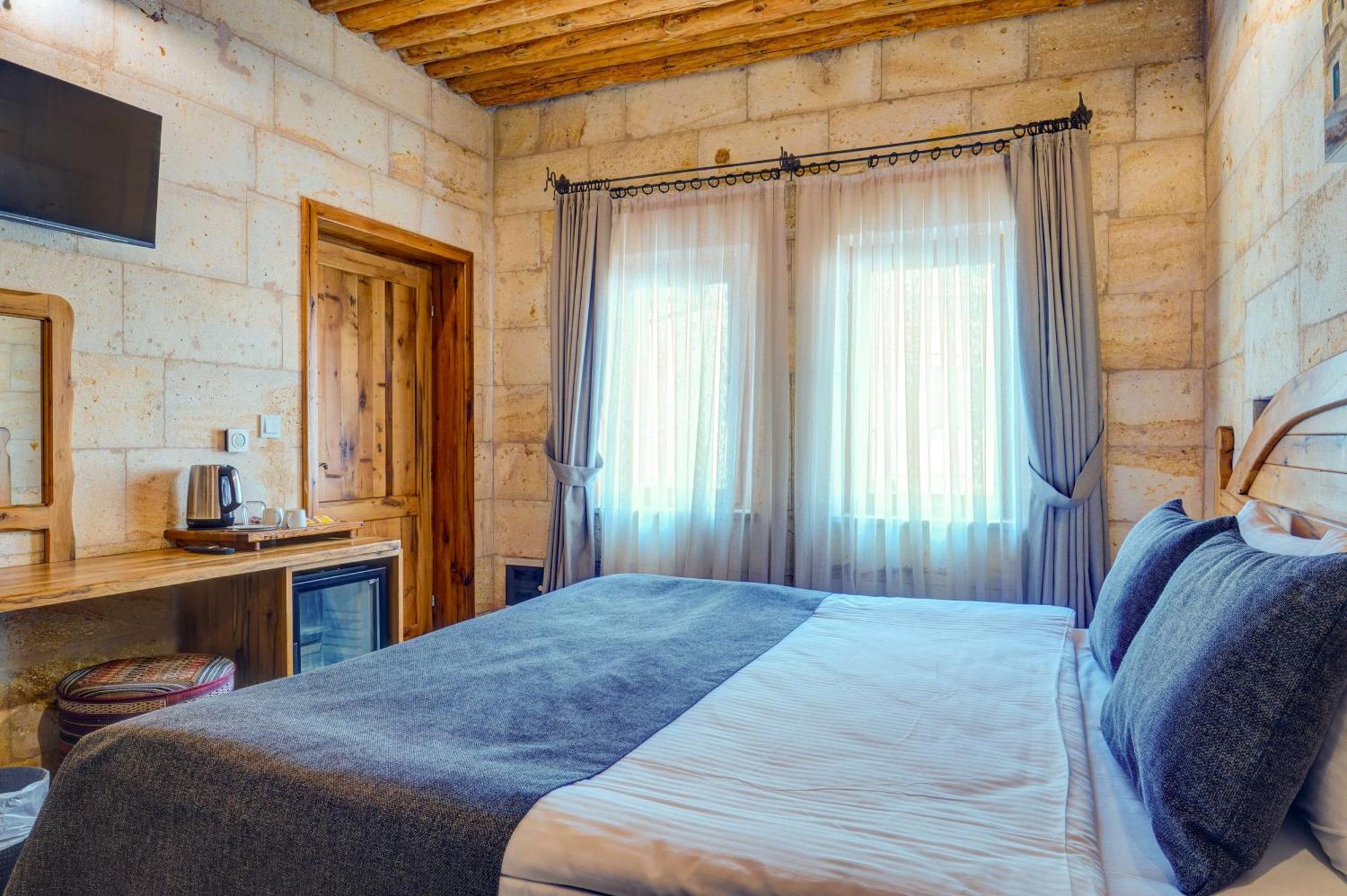 Vasil Cave Hotel Учисар Номер фото
