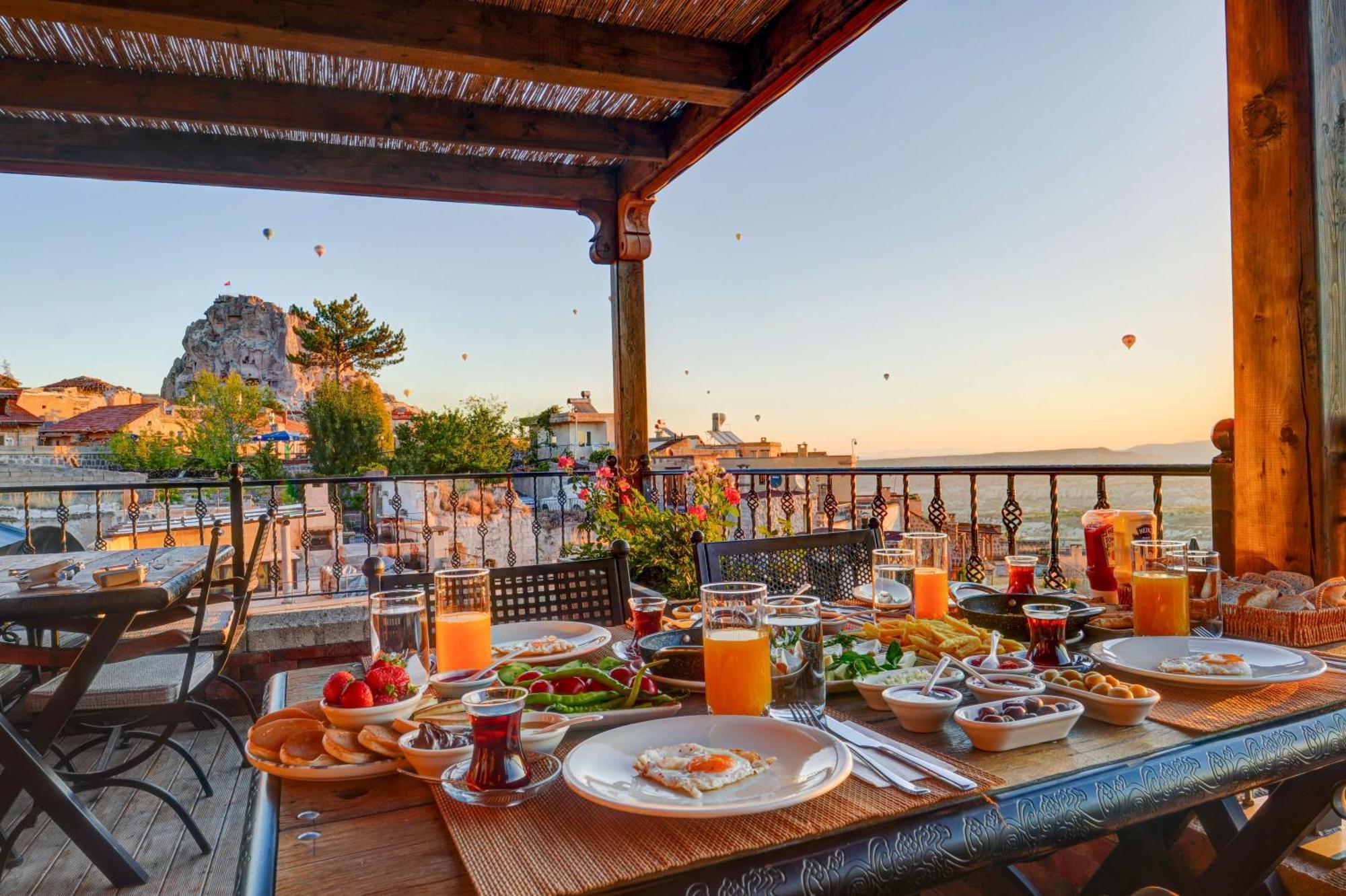 Vasil Cave Hotel Учисар Экстерьер фото