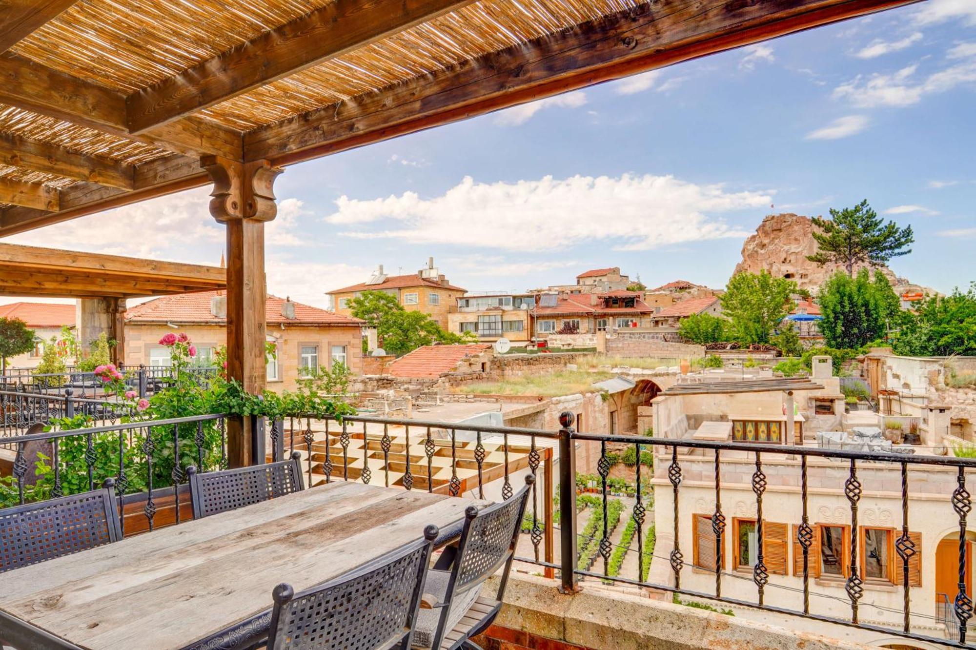 Vasil Cave Hotel Учисар Экстерьер фото